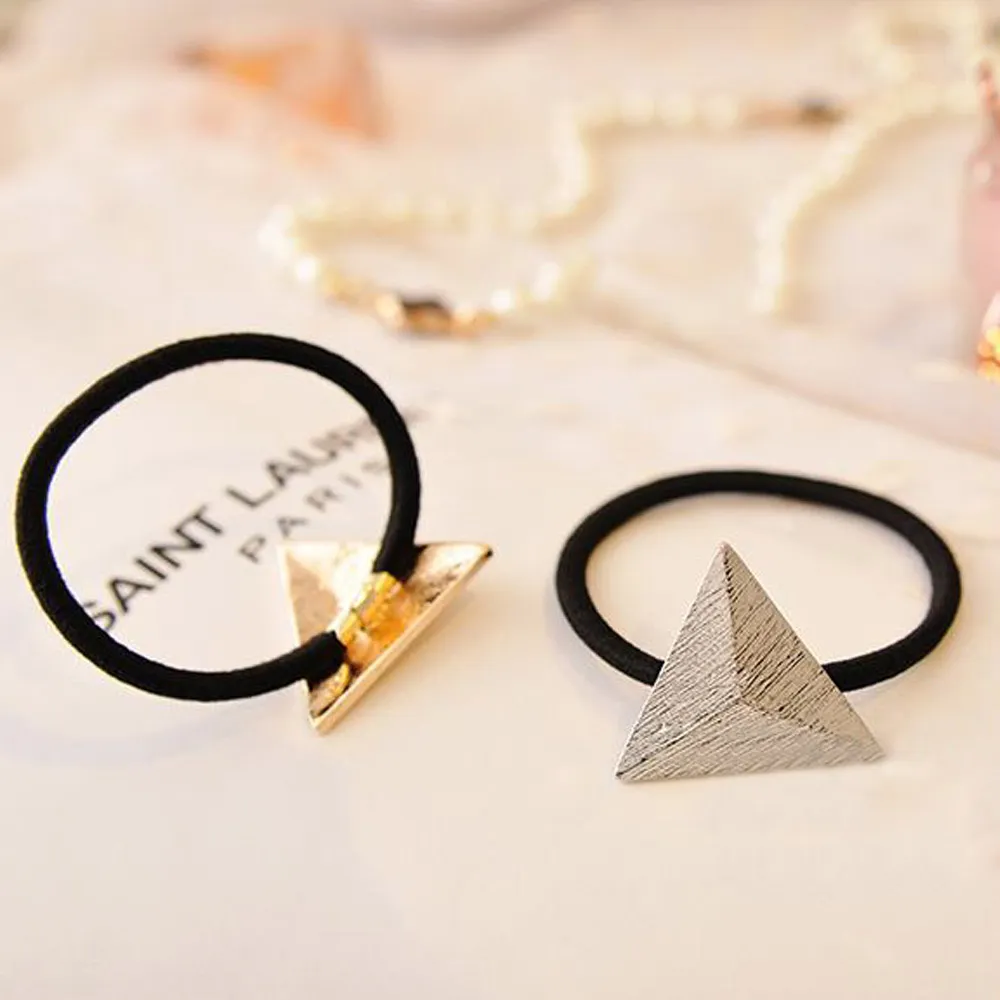 韓版金屬三角縫制裝飾襪子棉個性潮襪純色黑白中筒襪時尚女士長襪 歷史價格詳細信息