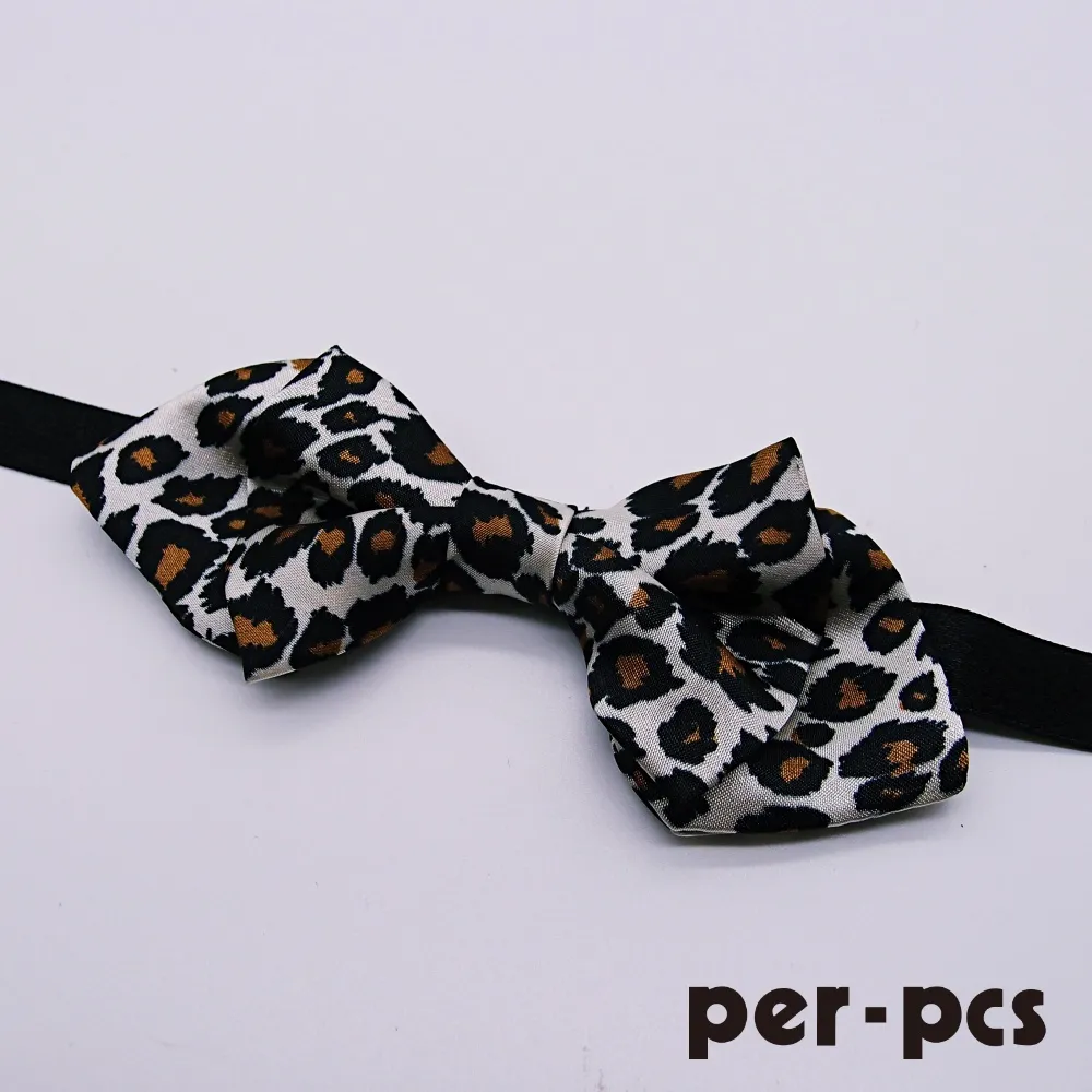 【per-pcs】紳士品味條紋三釦西裝_黑(86520) 歷史價格詳細信息