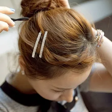 Charme 韓國新品 閃亮奢華長流蘇細版水鑽款耳掛式耳環 銀色 左耳款 歷史價格詳細信息