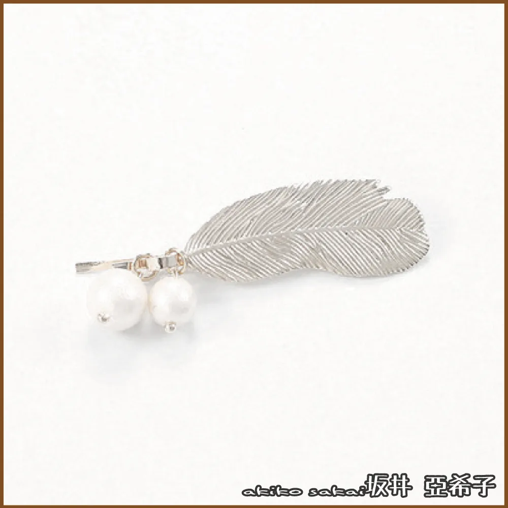 『坂井．亞希子』復古典雅羽毛造型珍珠邊夾瀏海夾 歷史價格詳細信息