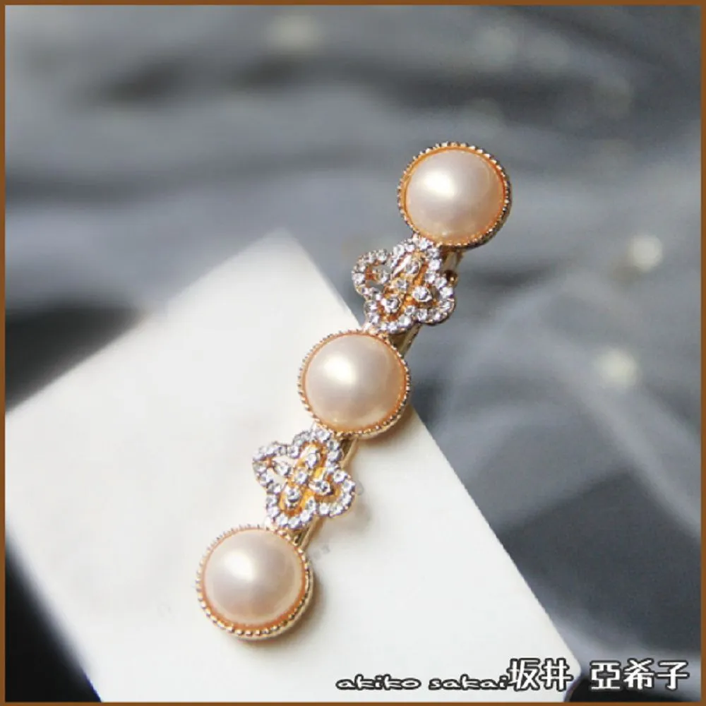 『坂井．亞希子』圓潤珍珠交織碎鑽四葉草髮夾 歷史價格詳細信息
