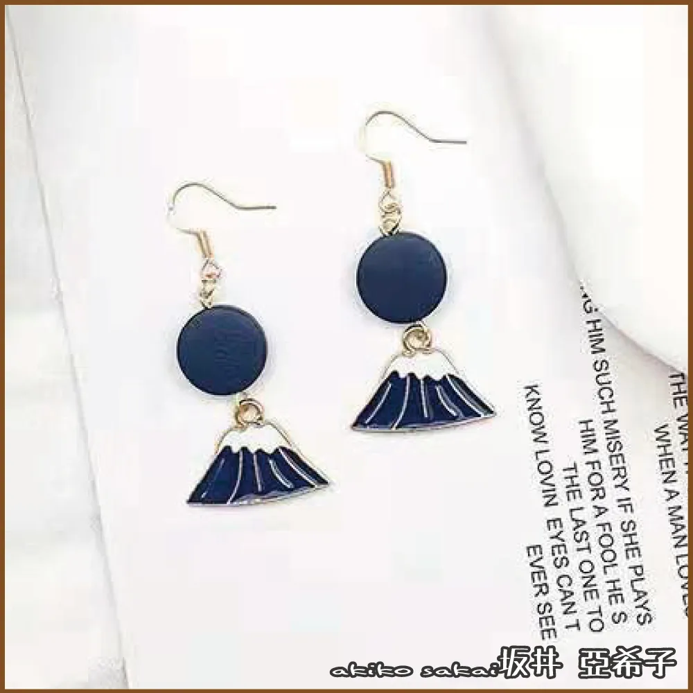 『坂井．亞希子』手作質樸優雅簡約木製楓葉造型耳環 歷史價格詳細信息