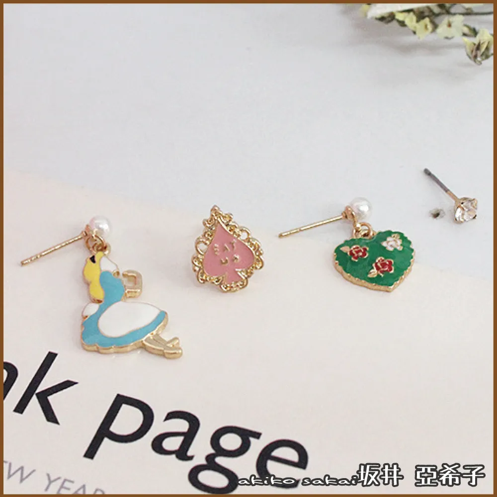 『坂井．亞希子』日系可愛童趣魔法女巫造型耳環 -單一款式 歷史價格詳細信息