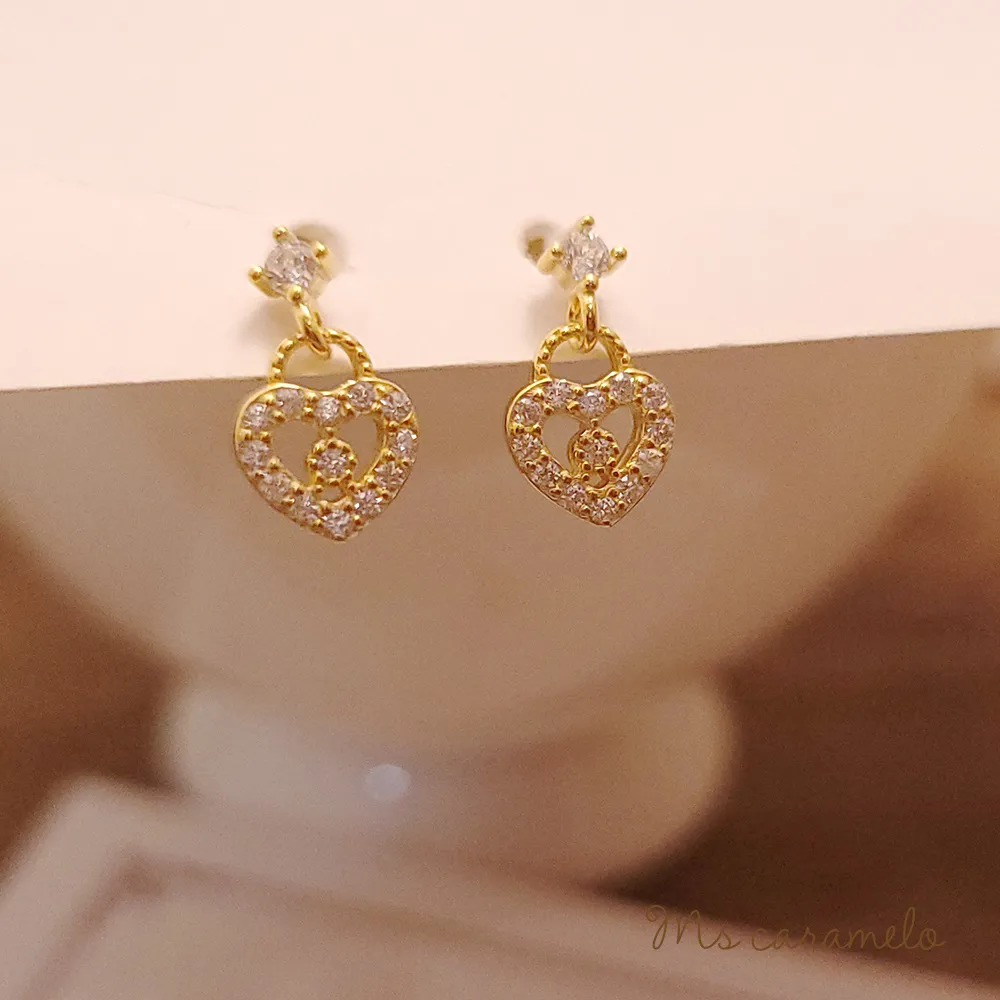 【焦糖小姐 Ms caramelo】 925純銀鍍K黃 鋯石耳環(貝珠耳環) 歷史價格詳細信息