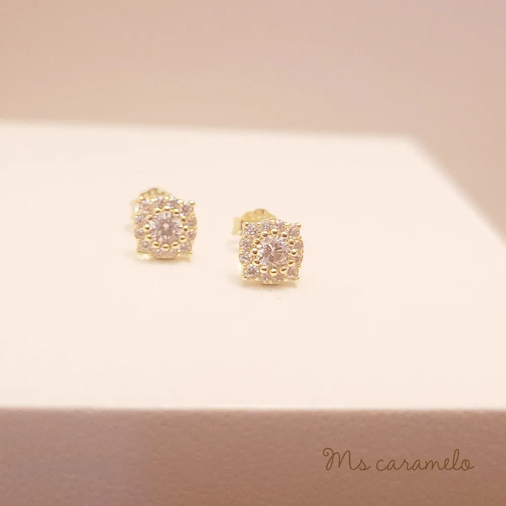 【焦糖小姐 Ms caramelo】 925純銀鍍K黃 鋯石耳環(貝珠耳環) 歷史價格詳細信息
