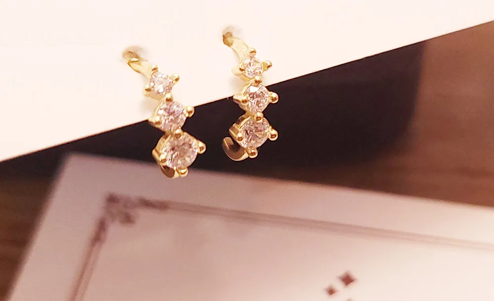 【焦糖小姐 Ms caramelo】 925純銀鍍K黃 鋯石耳環(貝珠耳環) 歷史價格詳細信息