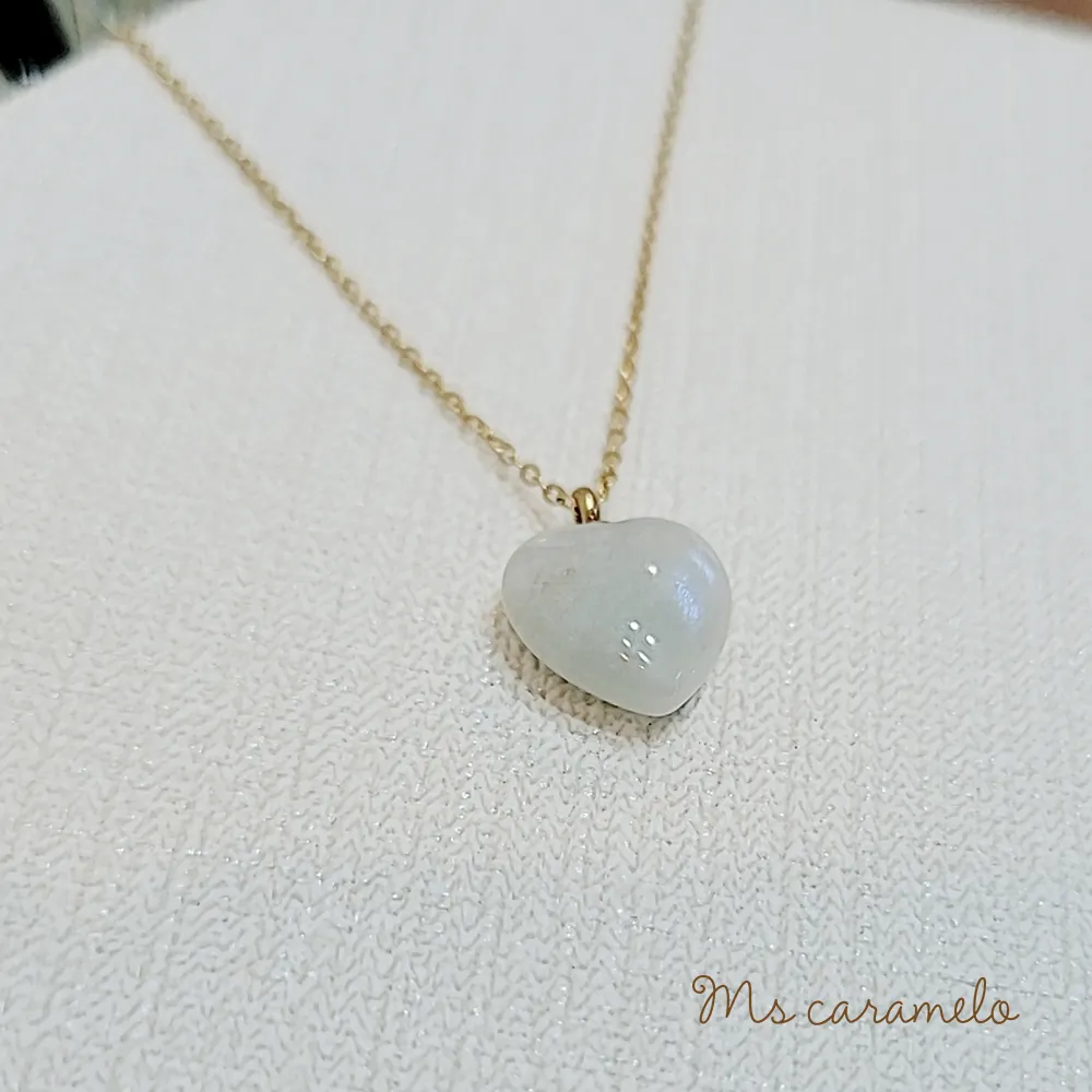 【焦糖小姐 Ms caramelo】愛神維納斯的愛情石 粉紅水晶項鍊 (K白款) 歷史價格詳細信息