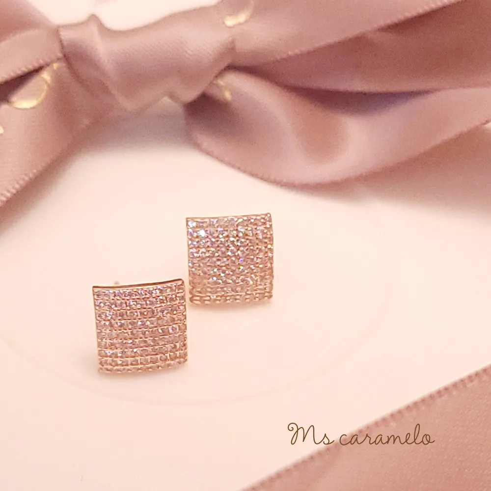 【焦糖小姐 Ms caramelo】925純銀鍍18K白(鋯石手鍊 愛心手鍊) 歷史價格詳細信息