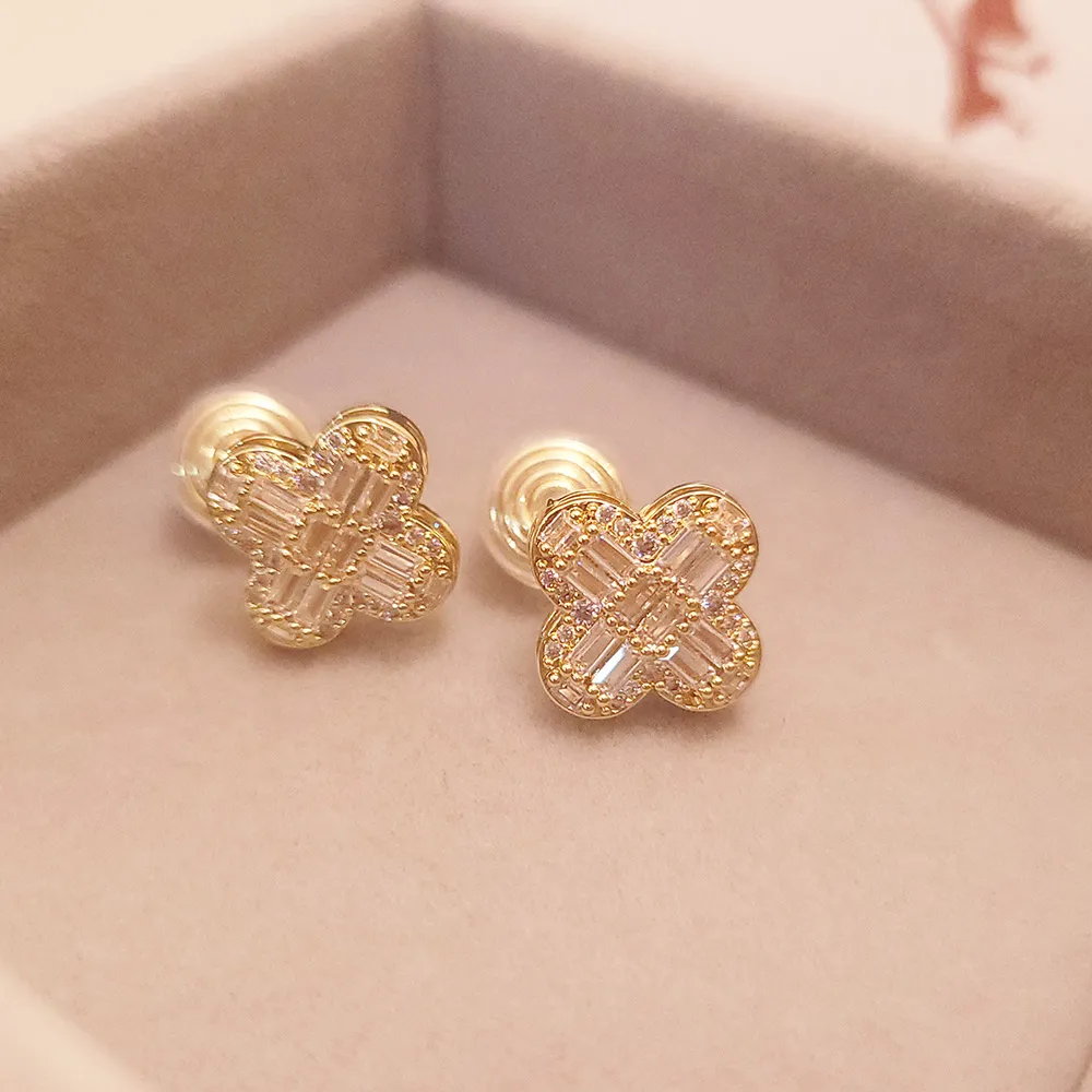 【焦糖小姐 Ms caramelo】夾式 鋯石耳環 歷史價格詳細信息