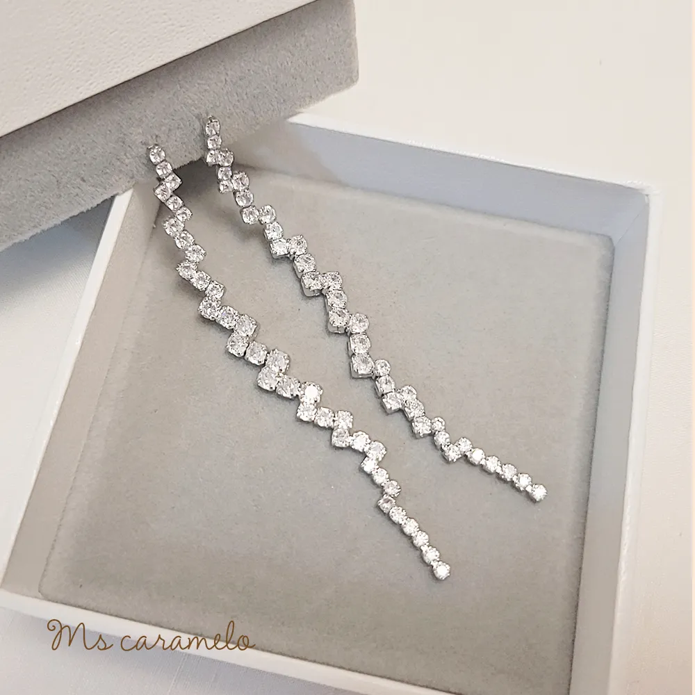 【焦糖小姐 Ms caramelo】夾式 鋯石耳環 歷史價格詳細信息