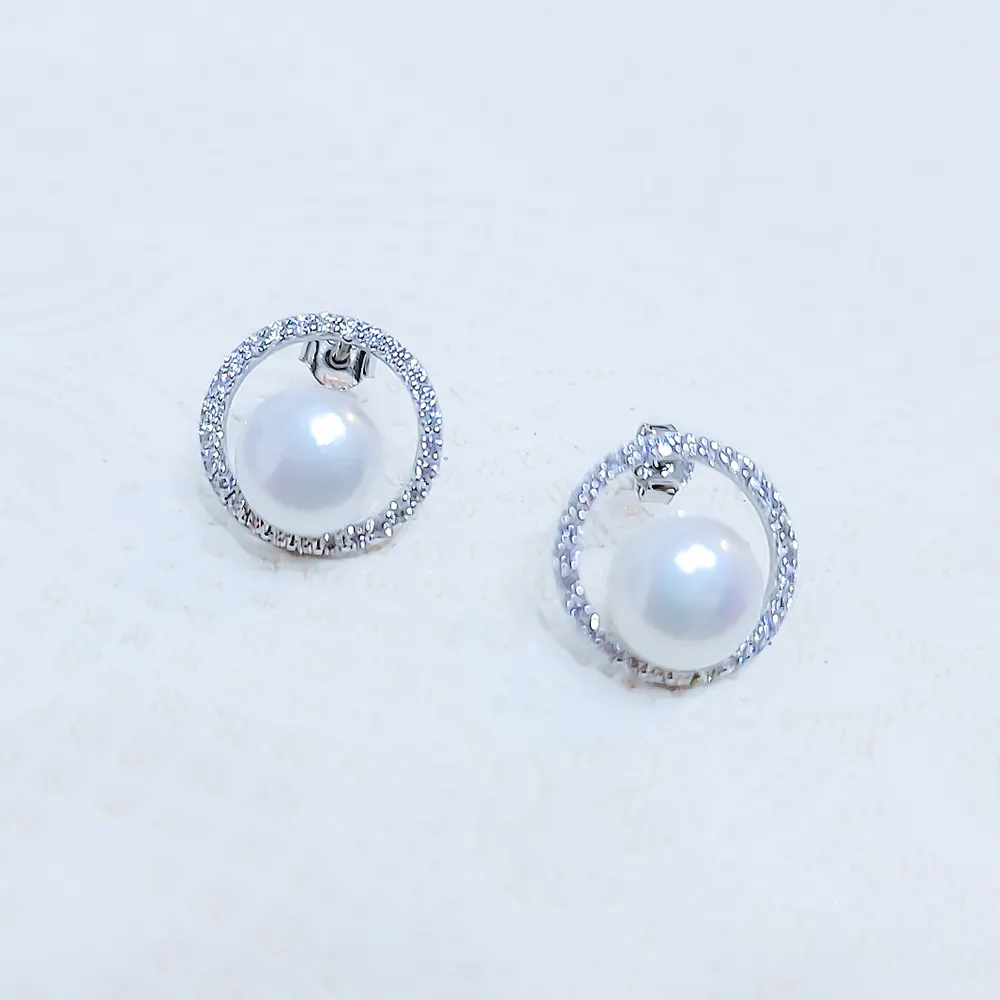 【焦糖小姐 Ms caramelo】淡水珍珠&白水晶 兔寶貝手鍊 歷史價格詳細信息