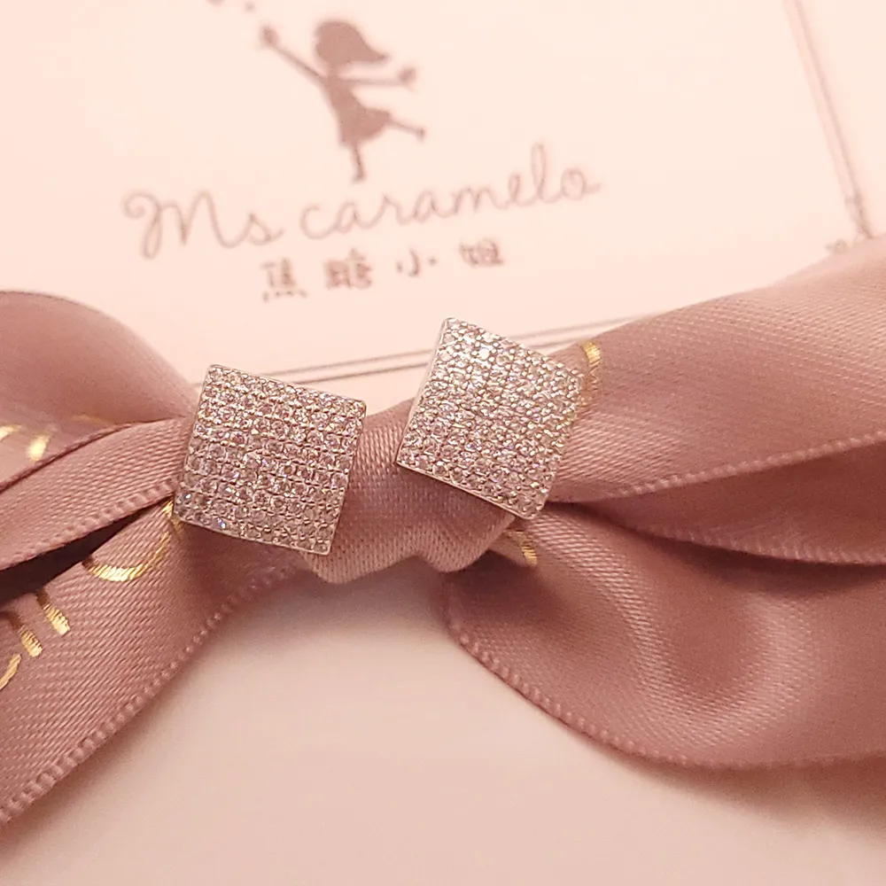 【焦糖小姐 Ms caramelo】925純銀鍍18K白(鋯石手鍊 愛心手鍊) 歷史價格詳細信息