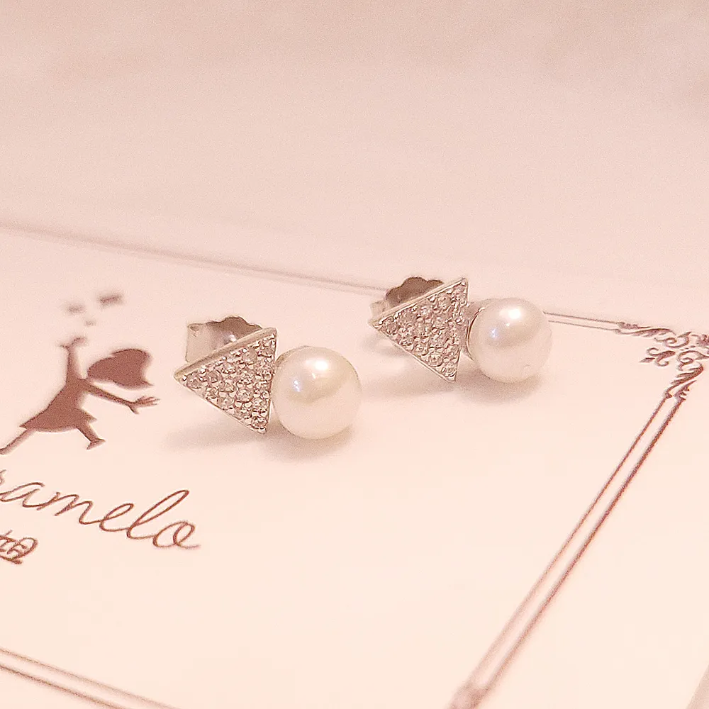 925純銀鍍18K白金T家群鑲豪華女戒指 情侶求婚 仿真鑽戒 可訂莫桑媲美真鑽肉眼難辨戒指2克拉主鑽圍碎鑽極光高碳鑽石十 歷史價格詳細信息