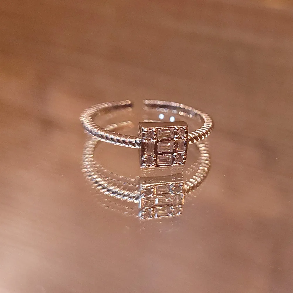 【焦糖小姐 Ms caramelo】925純銀鍍14K黃 淡水珍珠耳環(日風設計珍珠耳環) 歷史價格詳細信息