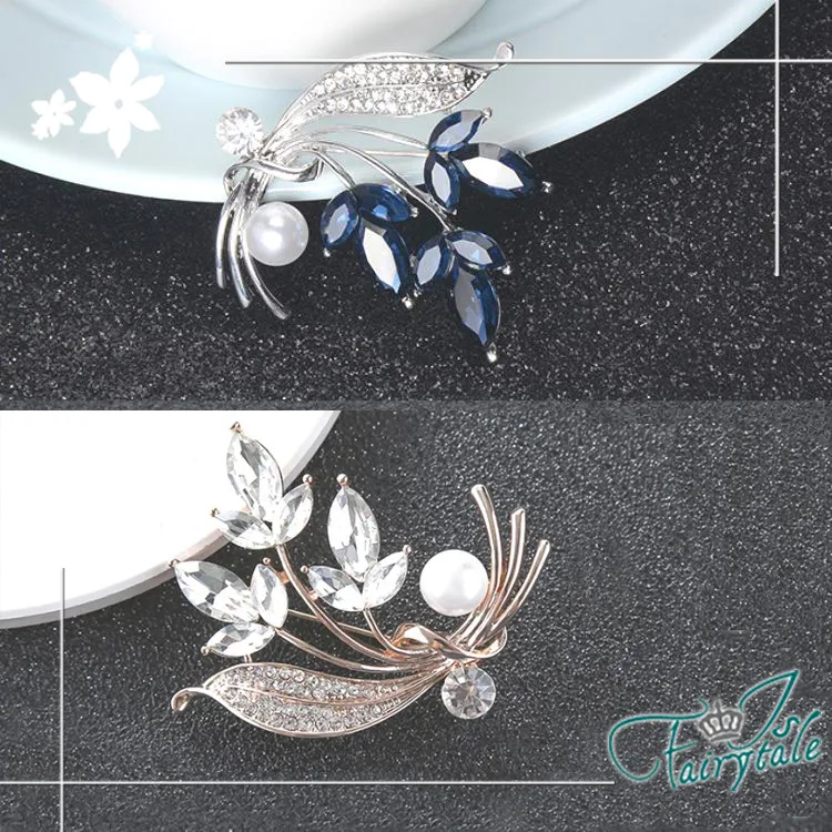 【伊飾童話】水鑽花葉＊珍珠立體胸針/2色可選 歷史價格詳細信息