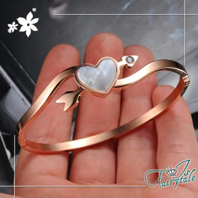 【伊飾童話】玫瑰之眼＊珍珠鏤空水鑽胸針/多色可選 歷史價格詳細信息