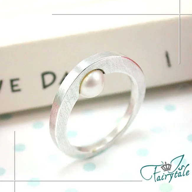 【伊飾童話】純真小熊＊韓風貼耳珍珠典雅耳環/顏色可選 歷史價格詳細信息