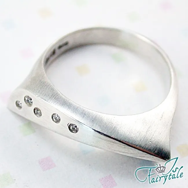 【伊飾童話】夢幻蝴蝶＊彩色水鑽珍珠長流蘇項鍊 歷史價格詳細信息