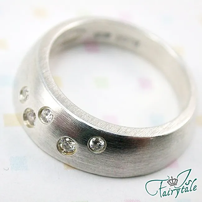 【伊飾童話】潤白鈴蘭花＊珍珠復古優雅短頸鍊 歷史價格詳細信息