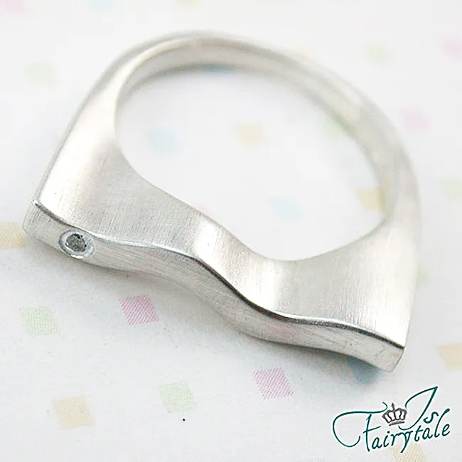 【伊飾童話】夢幻蝴蝶＊彩色水鑽珍珠長流蘇項鍊 歷史價格詳細信息