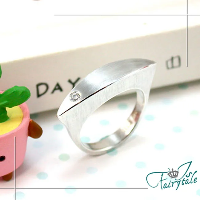 【伊飾童話】純真小熊＊韓風貼耳珍珠典雅耳環/顏色可選 歷史價格詳細信息