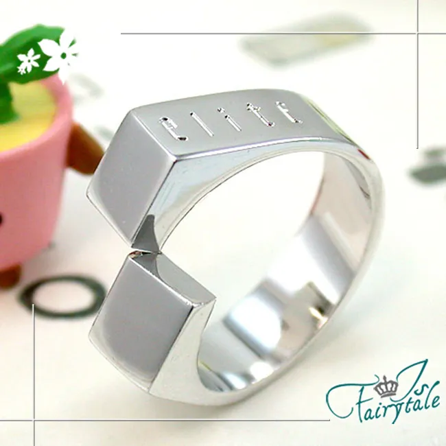 【伊飾童話】方塊晶鑽＊鈦鋼優雅雙層短頸項鍊/金 歷史價格詳細信息