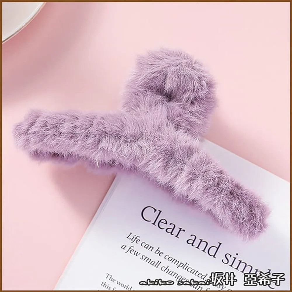 『坂井．亞希子』日系簡約三角造型棉珍珠垂墜耳環 歷史價格詳細信息