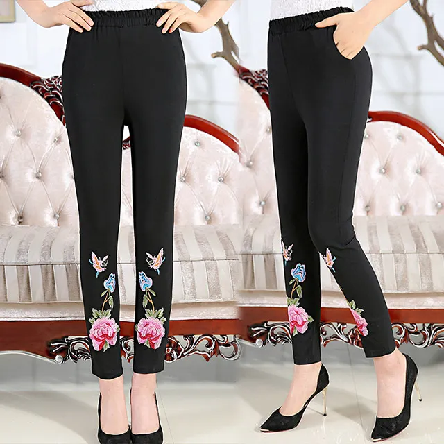 韓國玫瑰花刺繡領巾-現貨黑.綠 歷史價格詳細信息