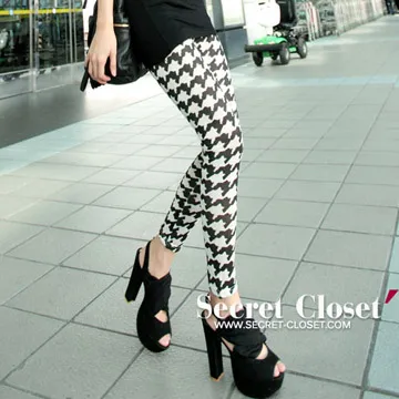 【秘密衣櫥】雙色拼街圖騰縮腰內搭褲 歷史價格詳細信息