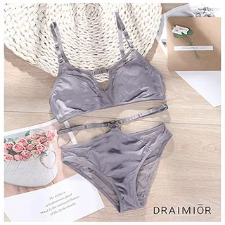 久慕雅黛 DRAIMIOR時尚舒適網紗長袖上衣。黑色 歷史價格詳細信息