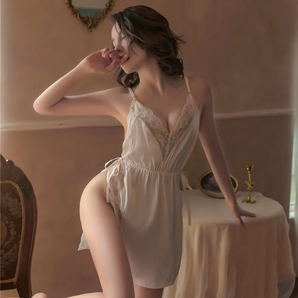 《小女人》解相思 雙側綁帶深V設計細肩帶連身睡衣裙-戀愛粉 歷史價格詳細信息