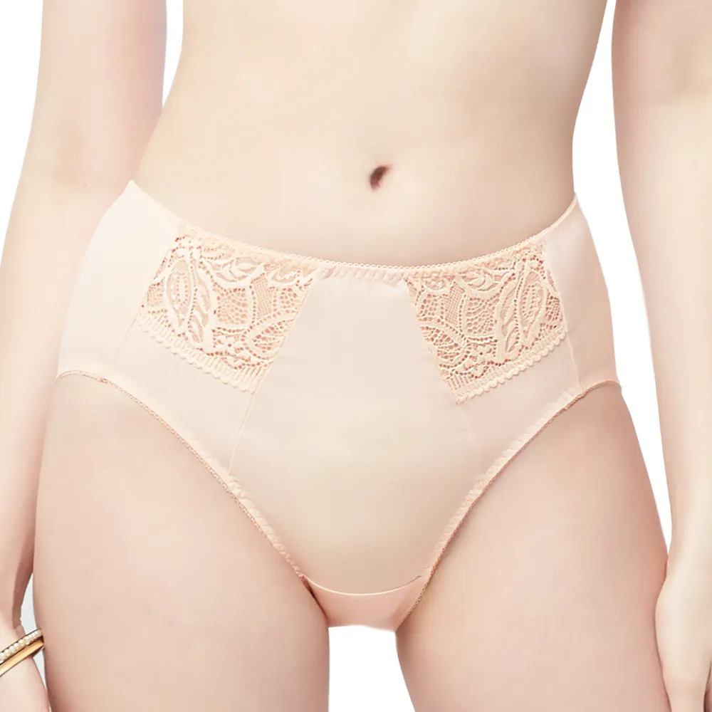 【思薇爾】花思系列M-XXL蕾絲中腰三角女內褲(月荷紫) 歷史價格詳細信息