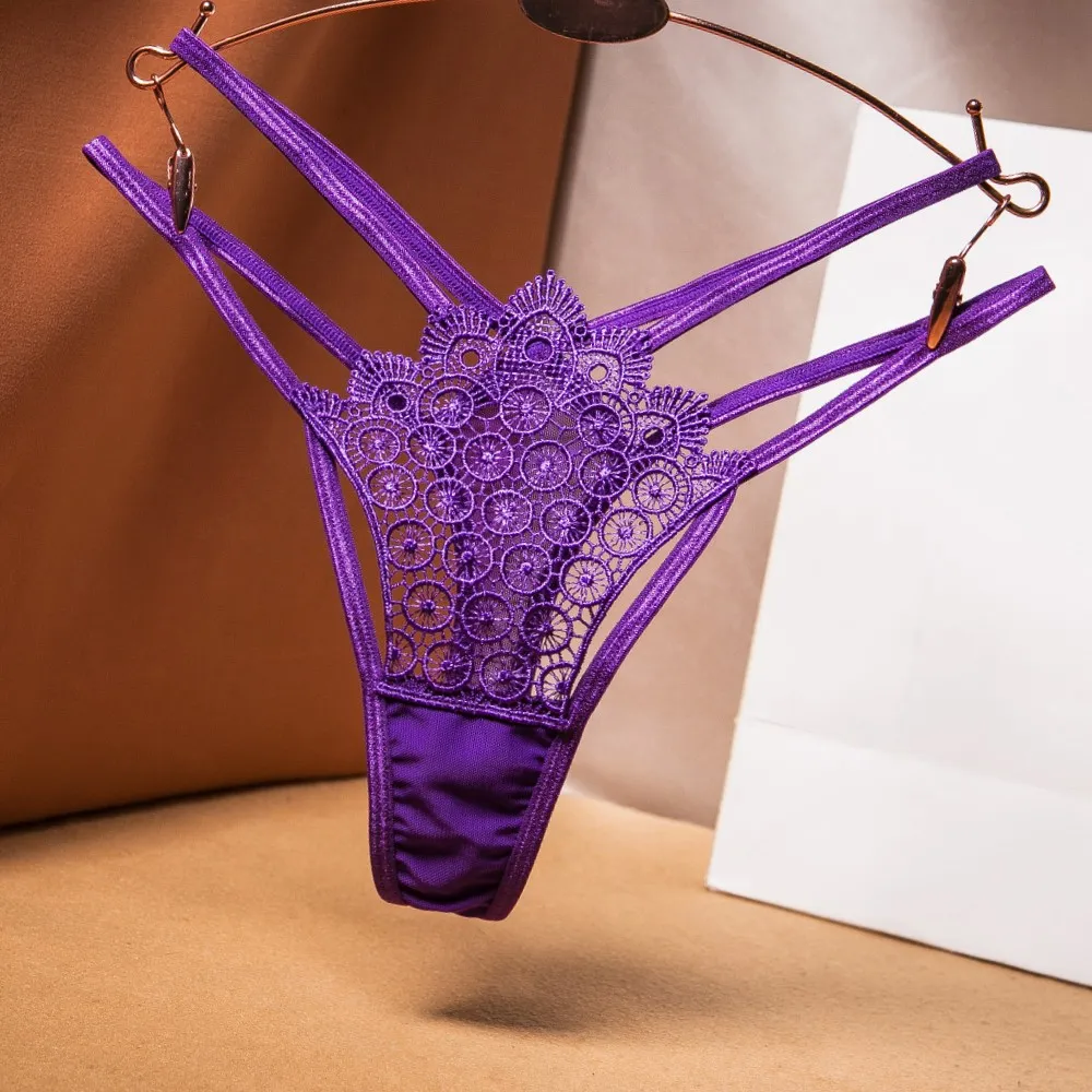 《小女人》人魚泡泡 鏤空刺繡低腰性感丁字內褲-雪白 歷史價格詳細信息