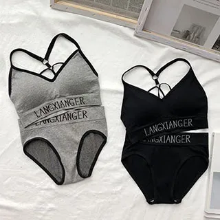 (共二色)【Secret Lover】(帶胸墊)仿真絲蕾絲網紗美背吊帶睡裙套組 SL1805 歷史價格詳細信息