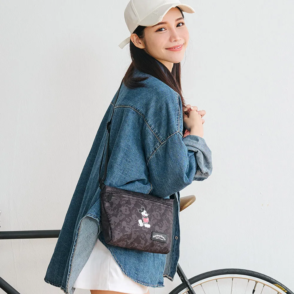 【PARTAKE】Disney 烏蘇拉-證件票卡夾(PTD22-C8-21BK) 歷史價格詳細信息