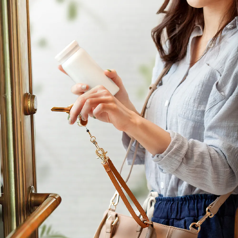 真皮鑰匙掛繩 M三色標 奧迪Sline 奧迪RS 賓士AMG 福斯R 真皮汽車車標 金屬鑰匙扣吊飾-欣鑫百貨 歷史價格詳細信息