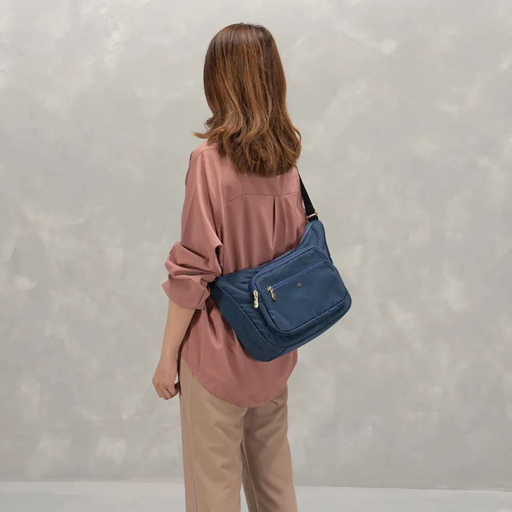 J II 斜背包 星辰防潑水斜背包-奶茶色-7007-21 歷史價格詳細信息