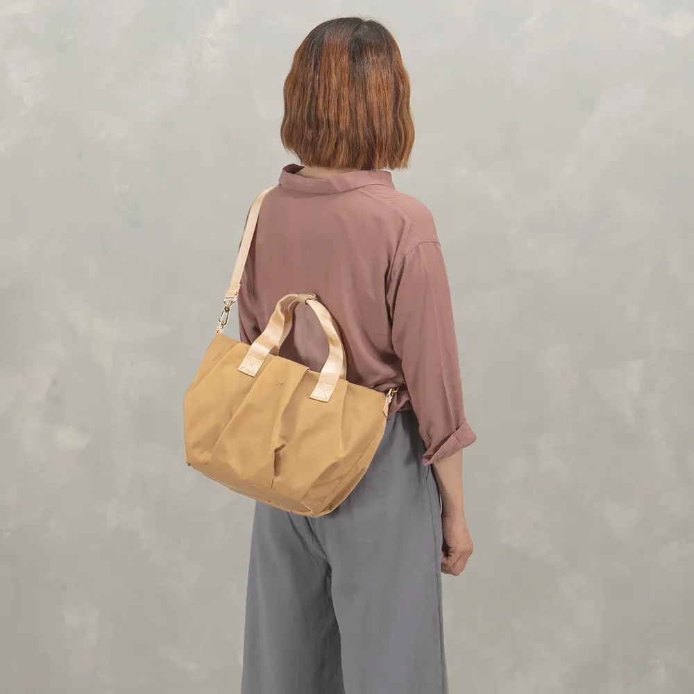 J II 手提包 茉莫多隔層防潑水手提斜背包-煙燻灰-7008-31 歷史價格詳細信息