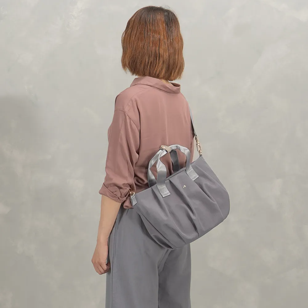 J II 手提包 茉莫多隔層防潑水手提斜背包-煙燻灰-7008-31 歷史價格詳細信息