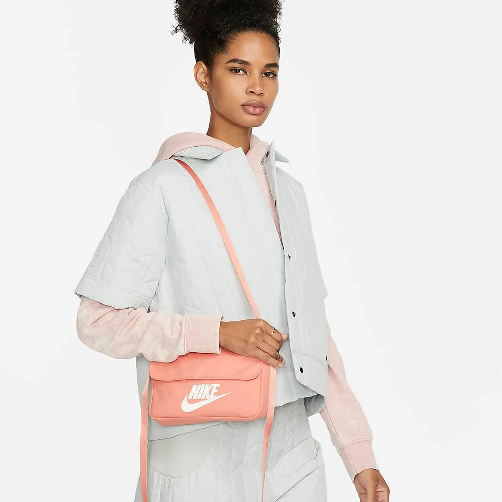 NIKE NSW FUTURA 365 CROSSBODY 休閒 側背包 小包 CW9300-010 歷史價格詳細信息