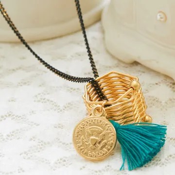 流浪幣長發公主美少女賞月黃銅舊銀紀念章 工藝把玩銅硬幣紀念幣 歷史價格詳細信息