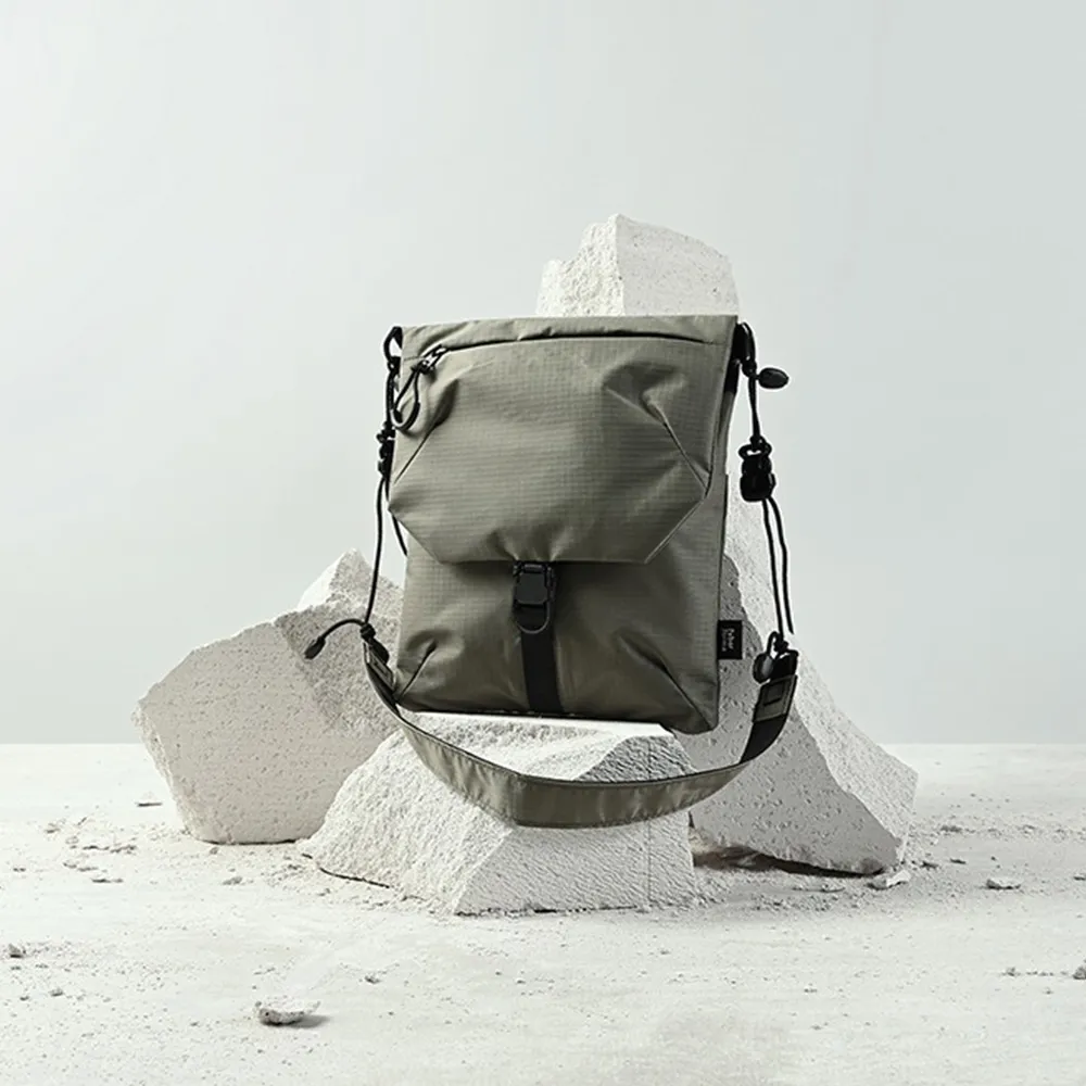 fyber forma NE01 快扣小包-白色 歷史價格詳細信息