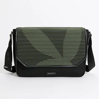 【PLAYBOY】翻蓋斜背包  純色chic系列(黑色) 歷史價格詳細信息