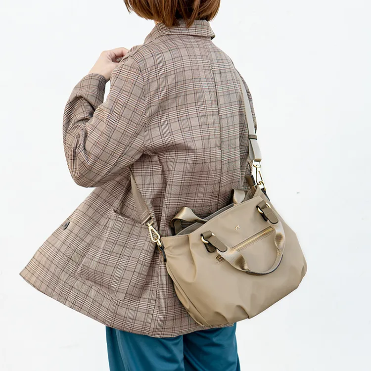 J II 手提包 茉莫多隔層防潑水手提斜背包-煙燻灰-7008-31 歷史價格詳細信息