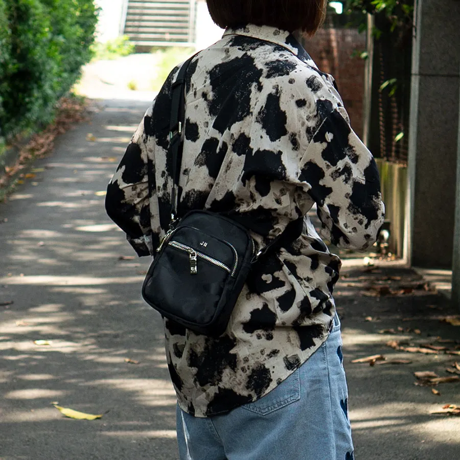 J II斜背包 亞斯多隔層尼龍斜背包-8112-11-多色任選 歷史價格詳細信息