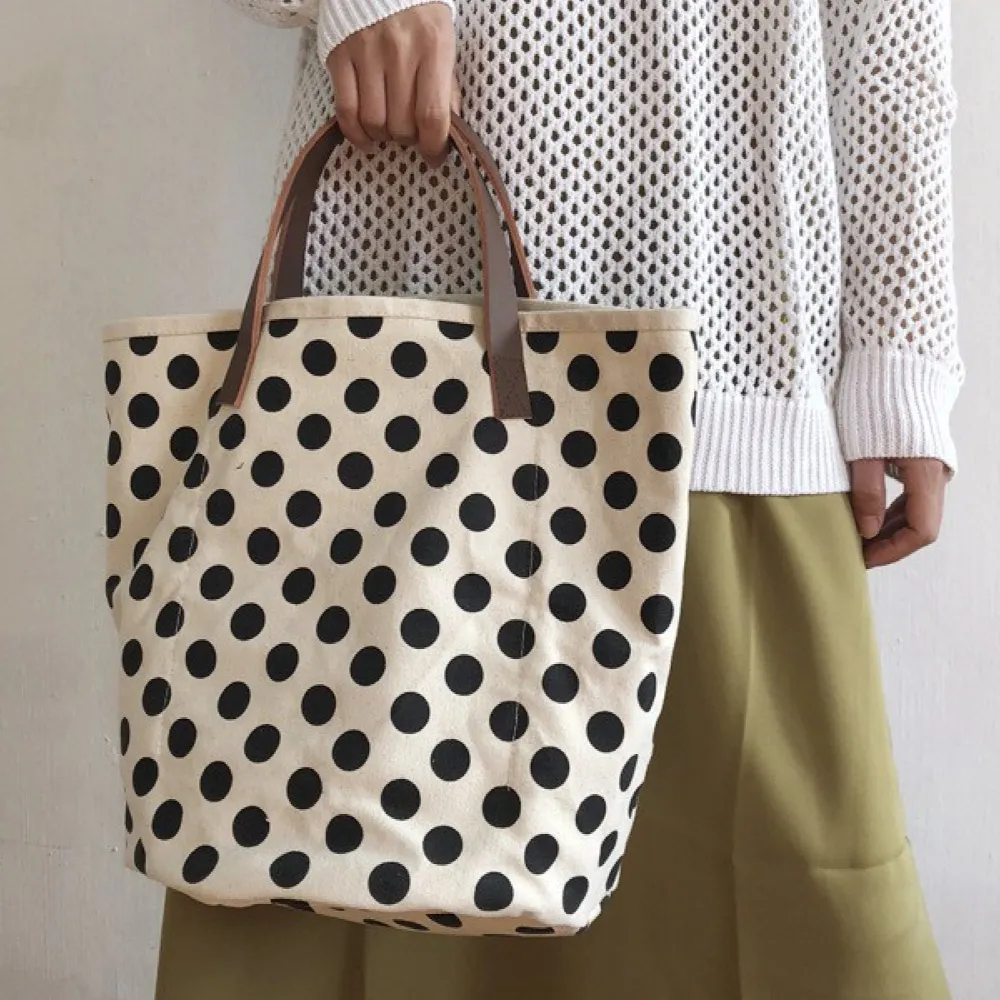 【Sayaka紗彌佳】日系皮質可折疊便攜式口罩收納夾 歷史價格詳細信息