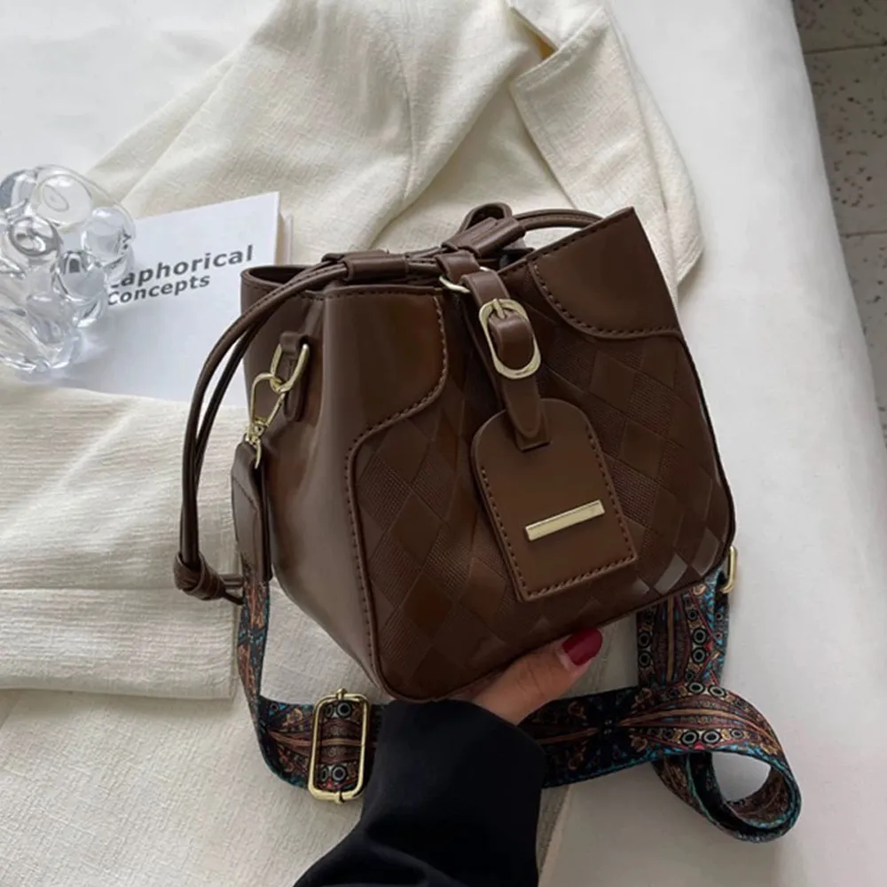 【Sp house】水晶點綴菱格果凍金扣鍊條單肩包(8色可選) 歷史價格詳細信息