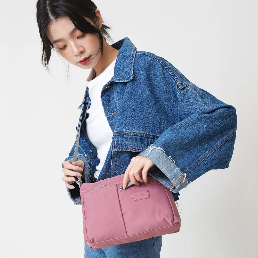 【金安德森】輕甜旅程 多功能隔層斜側包-黑色 歷史價格詳細信息