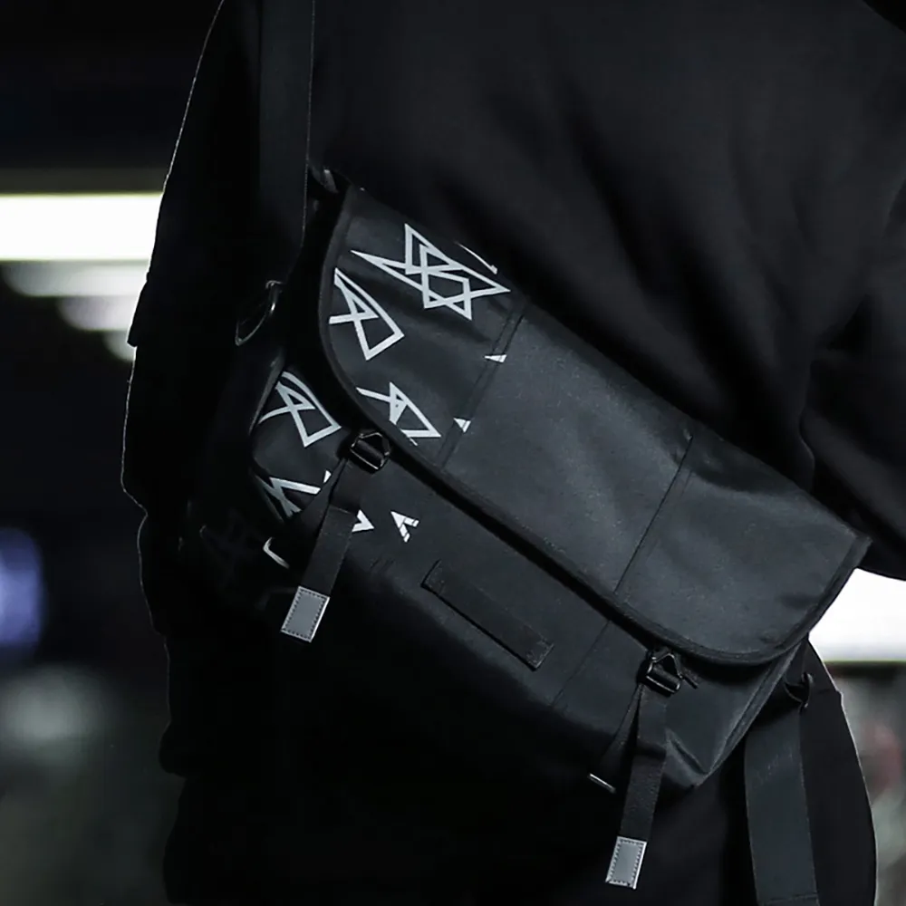 【leaper】17.3吋大容量可加大三隔層USB充電商務旅行電腦後背包 歷史價格詳細信息