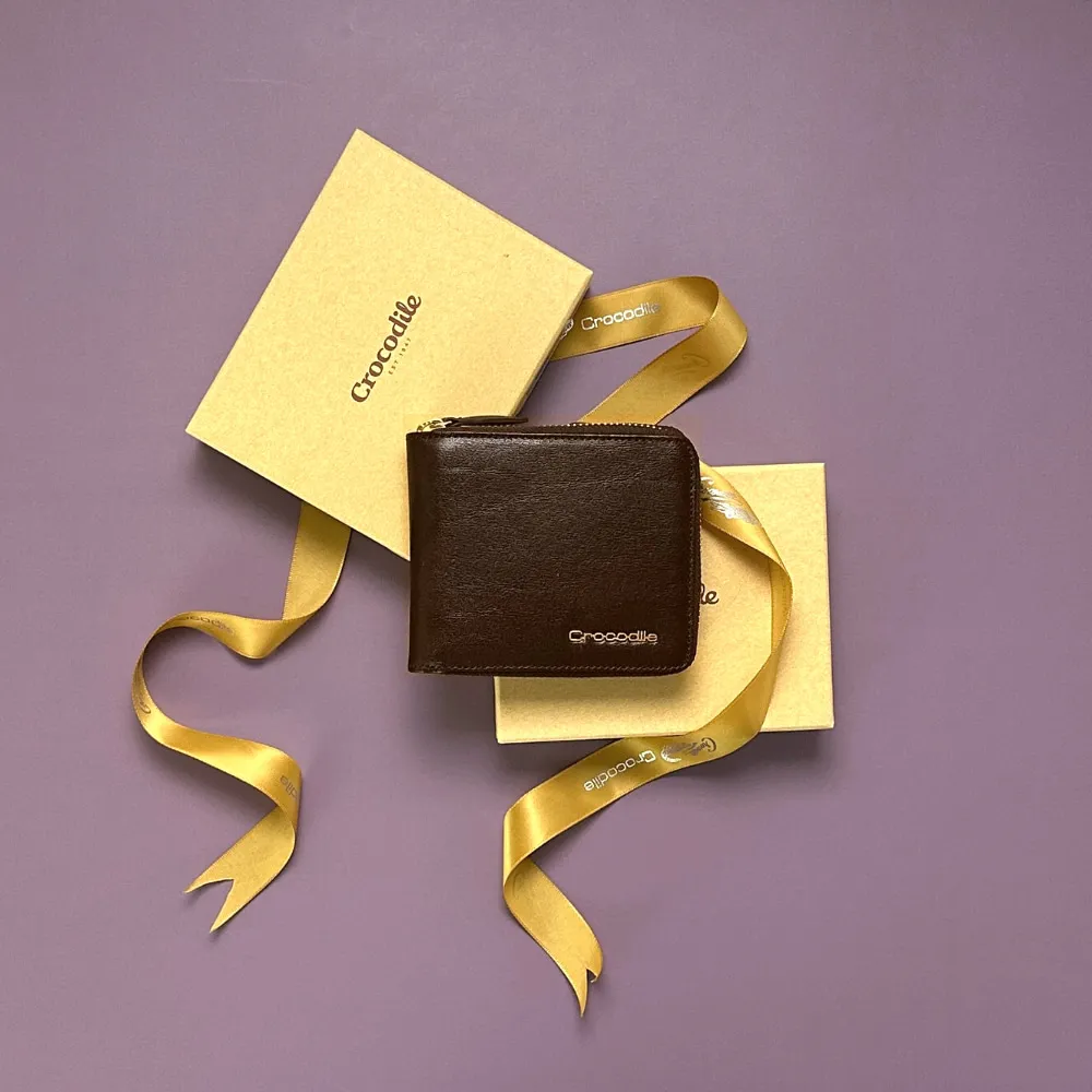 Crocodile鱷魚皮件 零錢包皮夾 短夾推薦 男皮夾 Bern伯恩系列 零錢袋/8卡/中翻子夾 0103-11203 歷史價格詳細信息
